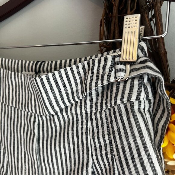 Evidnt Anthro High Rise Short SMALL White Gray Striped Linen Blend - Picture 2 of 10